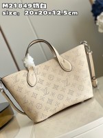 Louis Vuitton Blossom PM - Image 5
