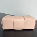 Bottega Veneta BV Medium Arco Tote Bag - Image 3