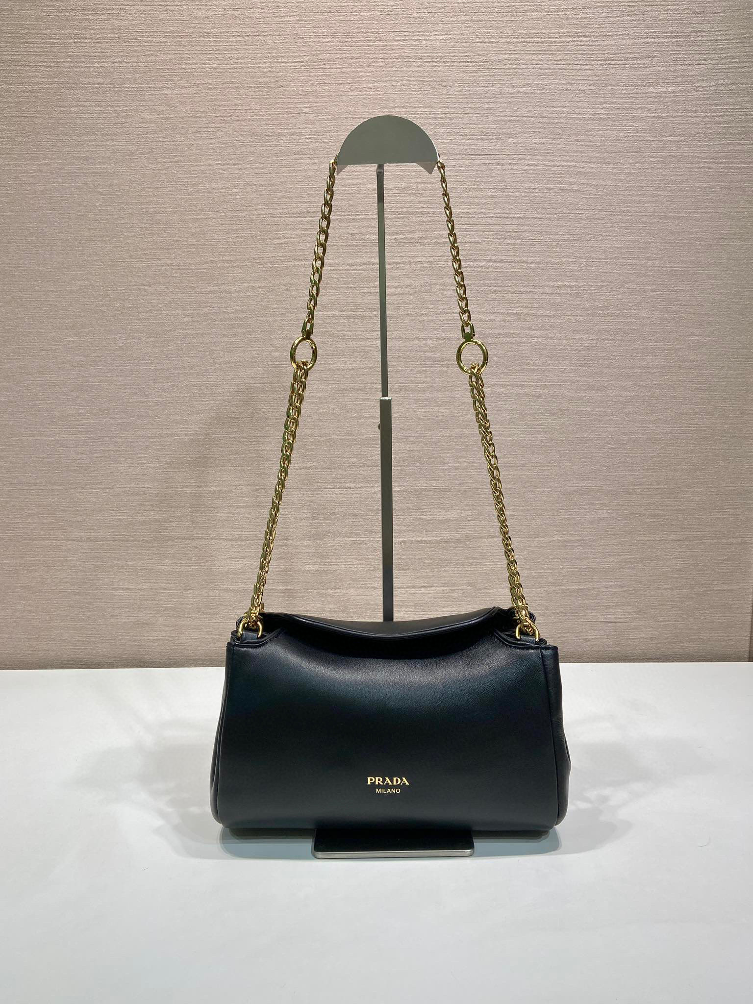 HSC-C8080E06910F Prada Tumulte small nappa leather bag - Image 1