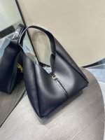 Givenchy G-Hobo Medium - Image 2