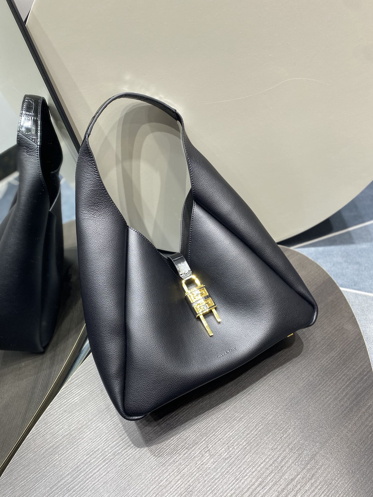 HSC-C8D5D972441C Givenchy G-Hobo Medium - Image 1