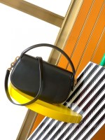 YSL voltaire in box leather - Image 3