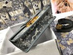 Dior 30 Montaigne - Image 3