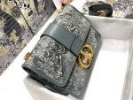 Dior 30 Montaigne - Image 5