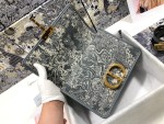 Dior 30 Montaigne - Image 7
