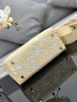 Dior Medium Lady D-Lite bag - Image 4