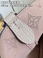 Louis Vuitton Blossom PM - Image 2
