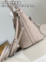 Louis Vuitton Blossom PM - Image 7