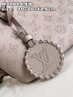 Louis Vuitton Blossom PM - Image 8
