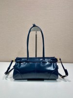 Prada Medium leather handbag - Image 4