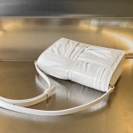 Bottega Veneta BV Mini Cassette Cross-Body Bag - Image 2