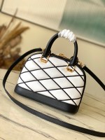Louis Vuitton Alma BB - Image 3