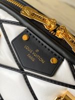 Louis Vuitton Alma BB - Image 6