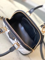 Louis Vuitton Alma BB - Image 9