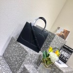 Valentino Garavani Walk Tote