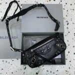 Balenciag Spring 24 · Le cagole Small Bag