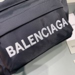 Balenciaga Wheel Logo Belt Bag - Image 6