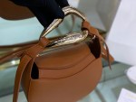 Chloé Kiss Bag - Image 8
