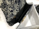 Dior 30 Montaigne - Image 8