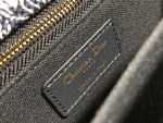 Dior 30 Montaigne - Image 9
