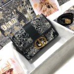 Dior 30 Montaigne
