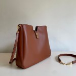 CELINE MEDIUM CAMILLE 16 SOFT BAG IN SMOOTH CALFSKIN - Image 3