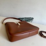 CELINE MEDIUM CAMILLE 16 SOFT BAG IN SMOOTH CALFSKIN - Image 9