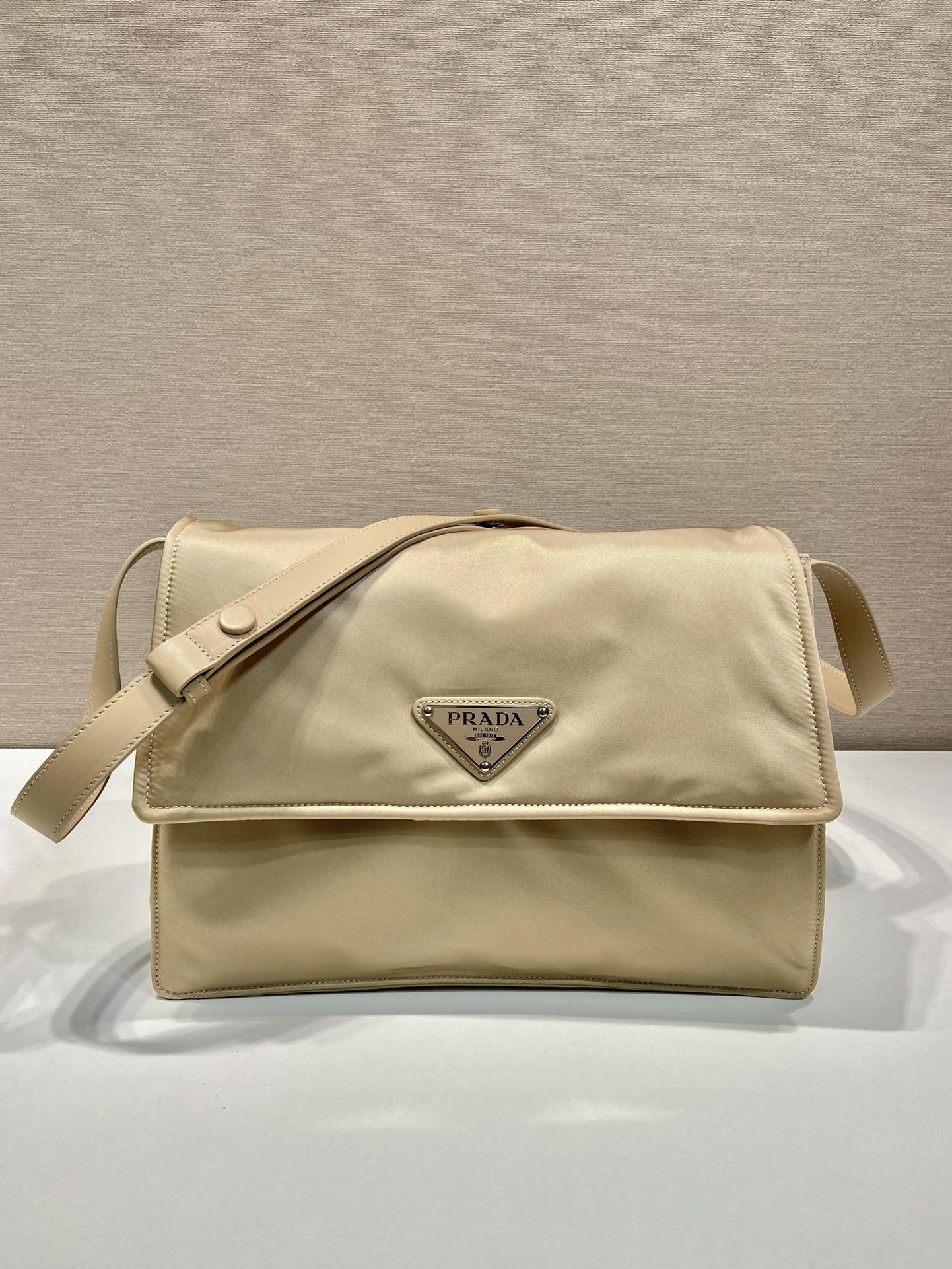 HSC-E53FAEEC7D36 Prada Black Medium Padded Re-nylon Shoulder Bag - Image 1