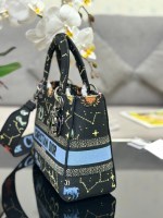 Dior Medium Lady D-Lite bag - Image 3