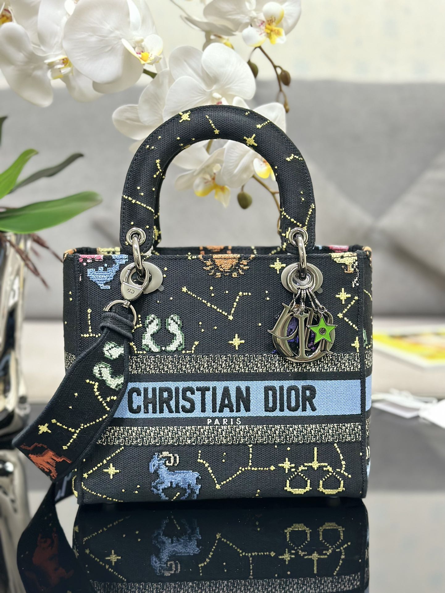 HSC-E8006CC26240 Dior Medium Lady D-Lite bag - Image 1