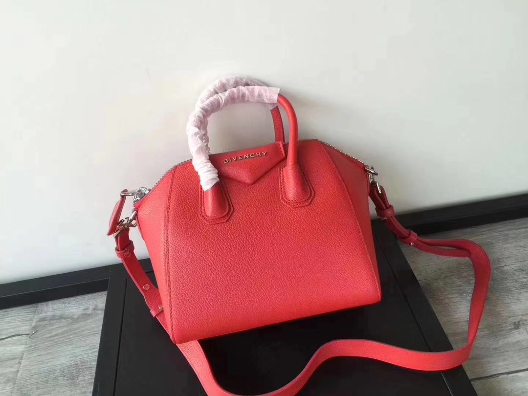 HSC-E811FB5F8104 Givenchy Antigona Mini - Image 1