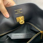 Balenciaga Women’s Bel Air Tote Bag Medium - Image 7