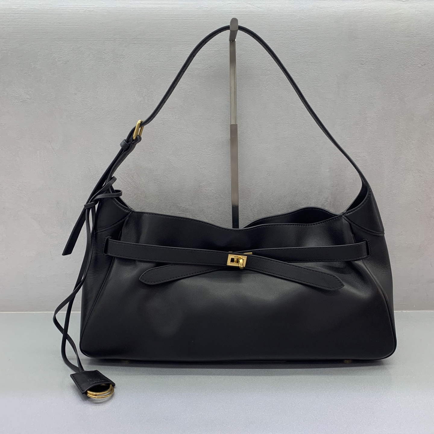 HSC-E9C963D78455 Balenciaga Women’s Bel Air Tote Bag Medium - Image 1