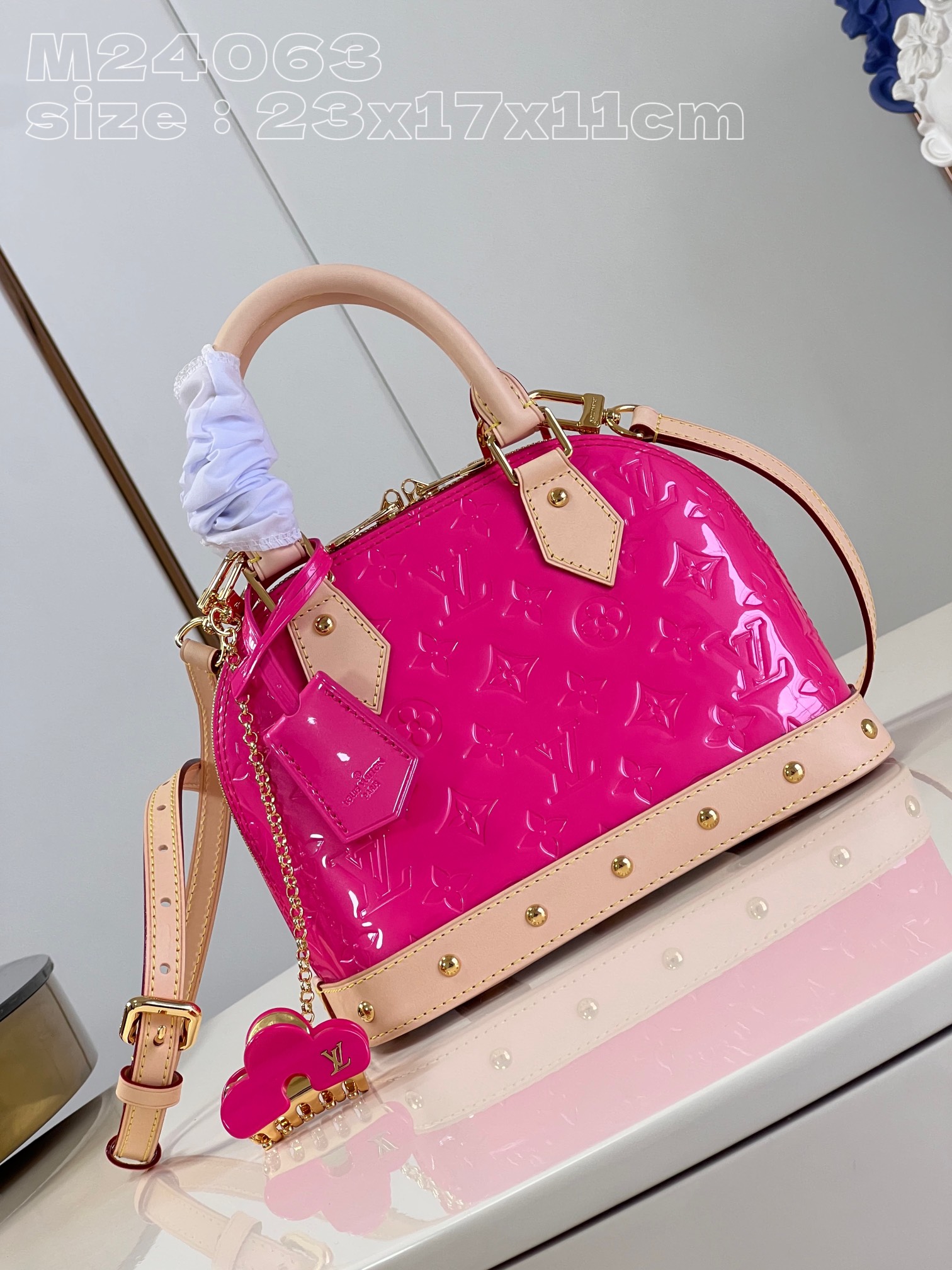 HSC-EAA604B78E6E Louis Vuitton Alma BB Monogram Vernis Leather - Image 1