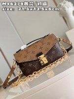 Louis Vuitton Pochette Metis East West - Image 2
