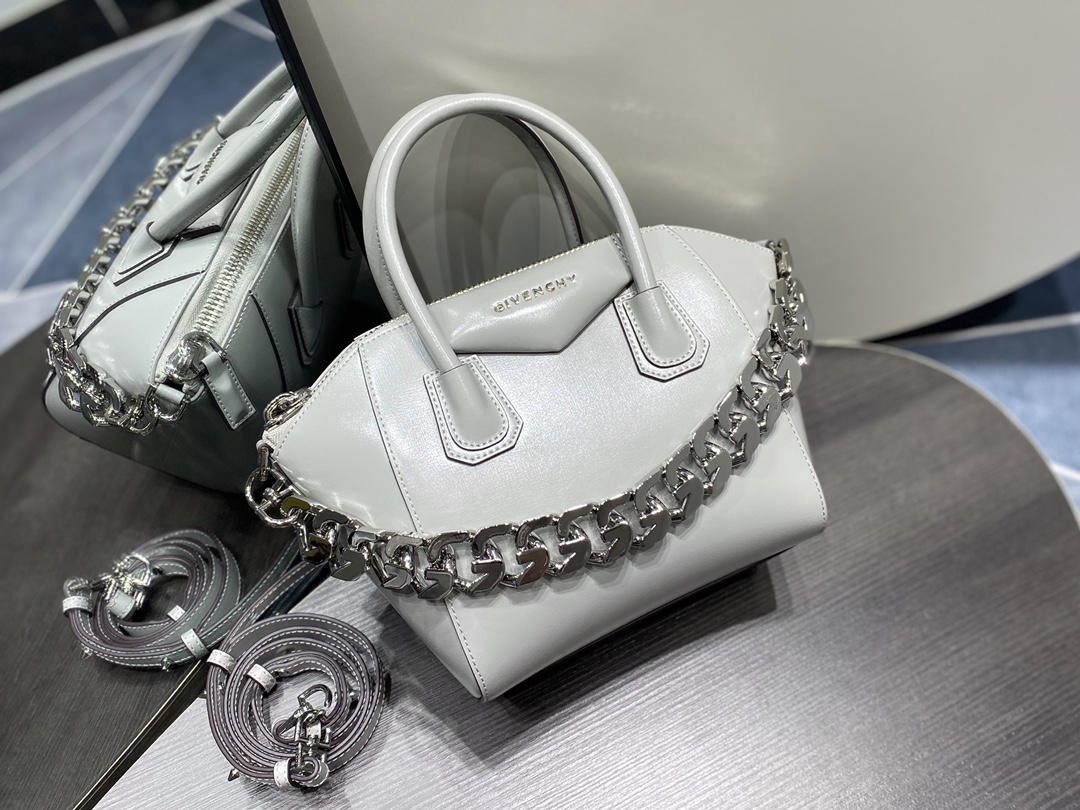 HSC-EAD7198A7D75 Givenchy Antigona Small Bag - Image 1
