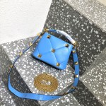 Valentino Garavani Roman Stud - Image 8