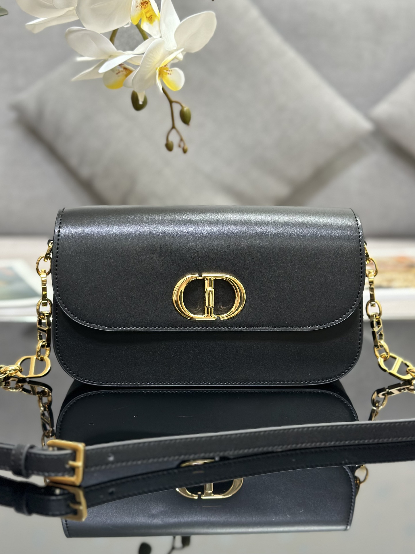 HSC-EBB90EF163B3 DIOR 30 MONTAIGNE AVENUE BAG - Image 1