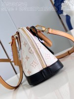 Louis Vuitton Alma BB - Image 3