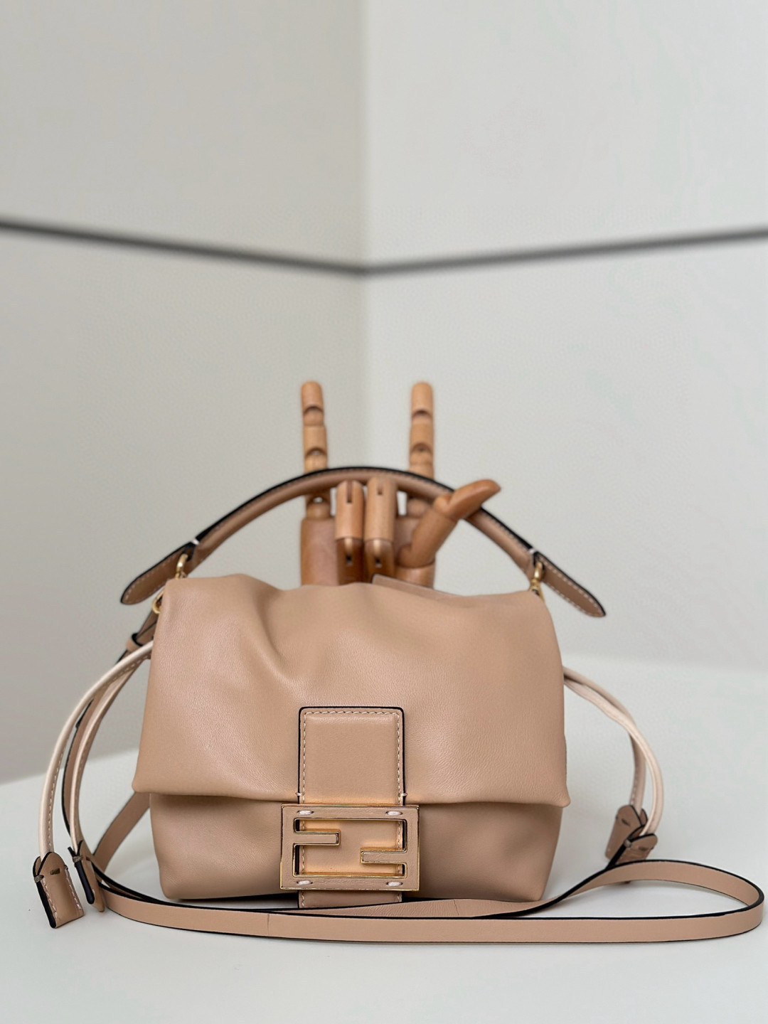 HSC-EC6A8F494A66 Fendi Mamma Baguette Small - Image 1