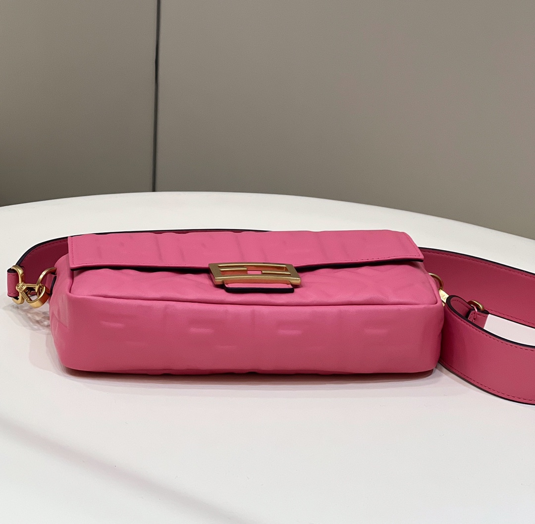 HSC-ECF45384FB4A Fendi Baguette - Image 1