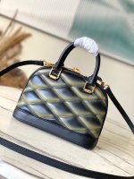 Louis Vuitton Alma BB - Image 3