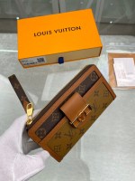 Louis Vuitton Wallet - Image 8