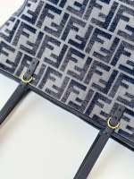 Fendi Roll Tote Bag - Image 6