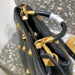 Valentino Garavani Roman Stud - Image 5