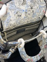 Dior Medium Lady D-Lite bag - Image 8