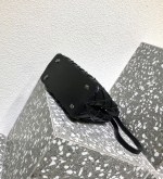 Valentino Beehive - Image 5