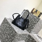 Valentino Beehive - Image 7
