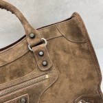 Balenciaga Women’s Le City Bag Medium - Image 5