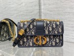 30 MONTAIGNE EAST-WEST BAG WITH CHAIN - Image 2